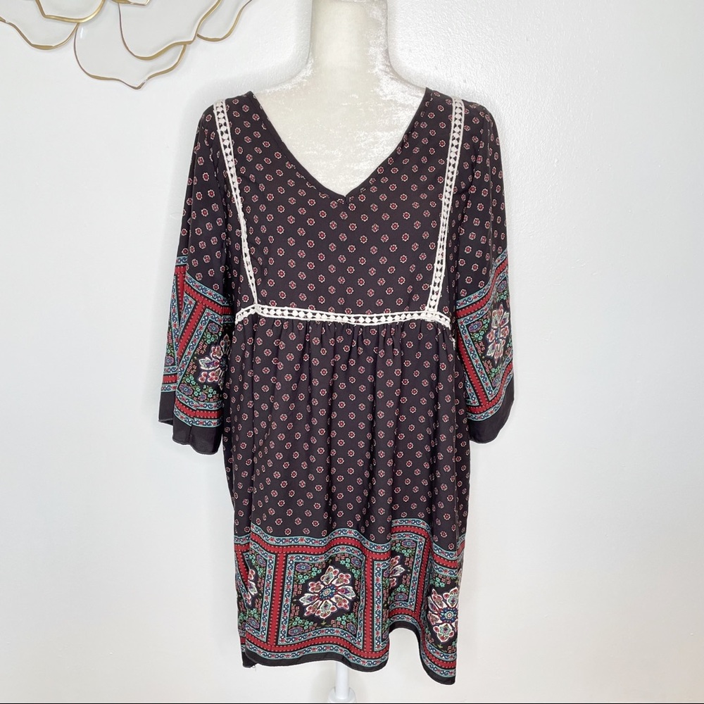 Altar’d State boho flowy dress in black with crochet lace detail